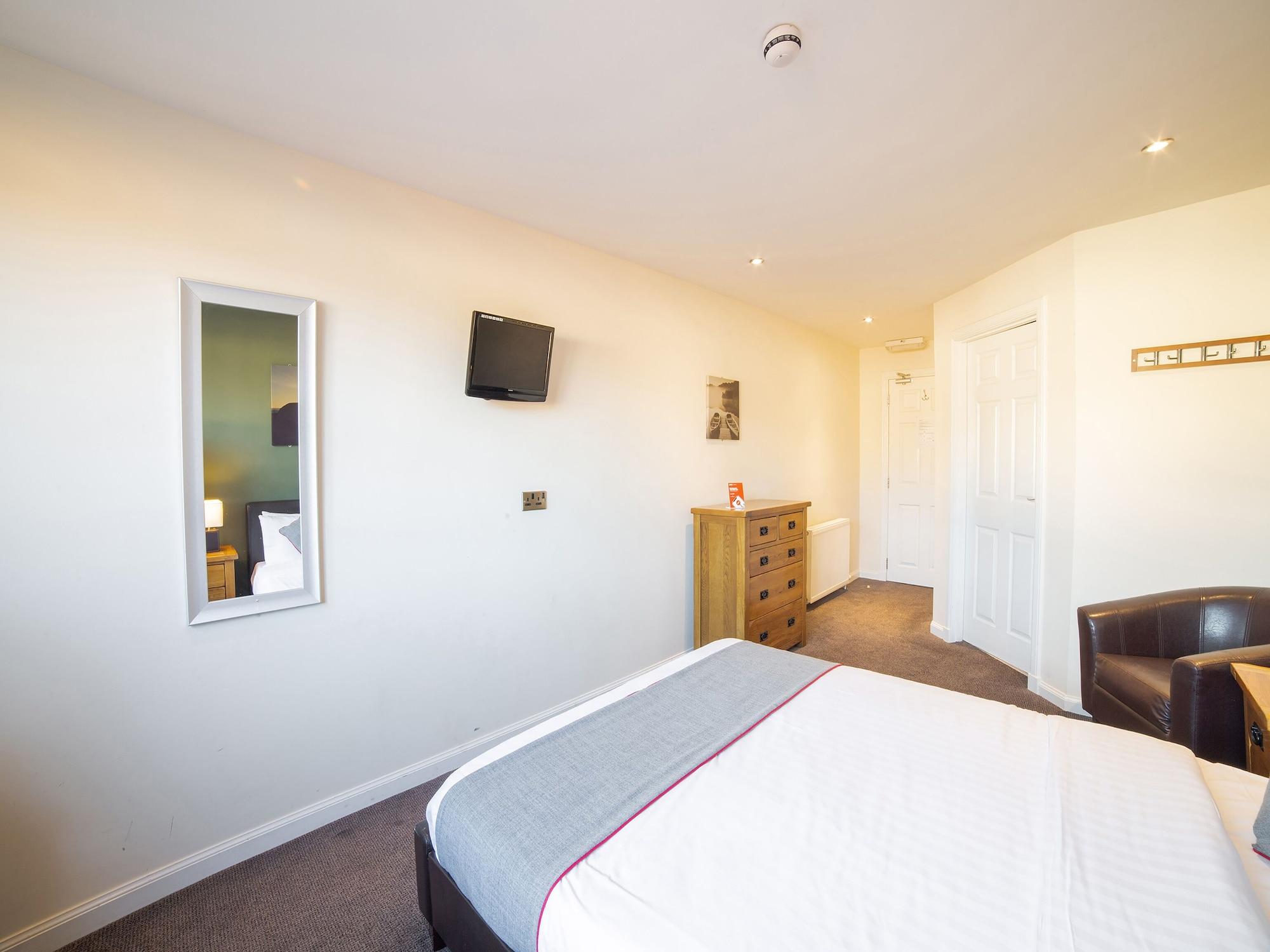 Oyo Douglas Hotel 3*