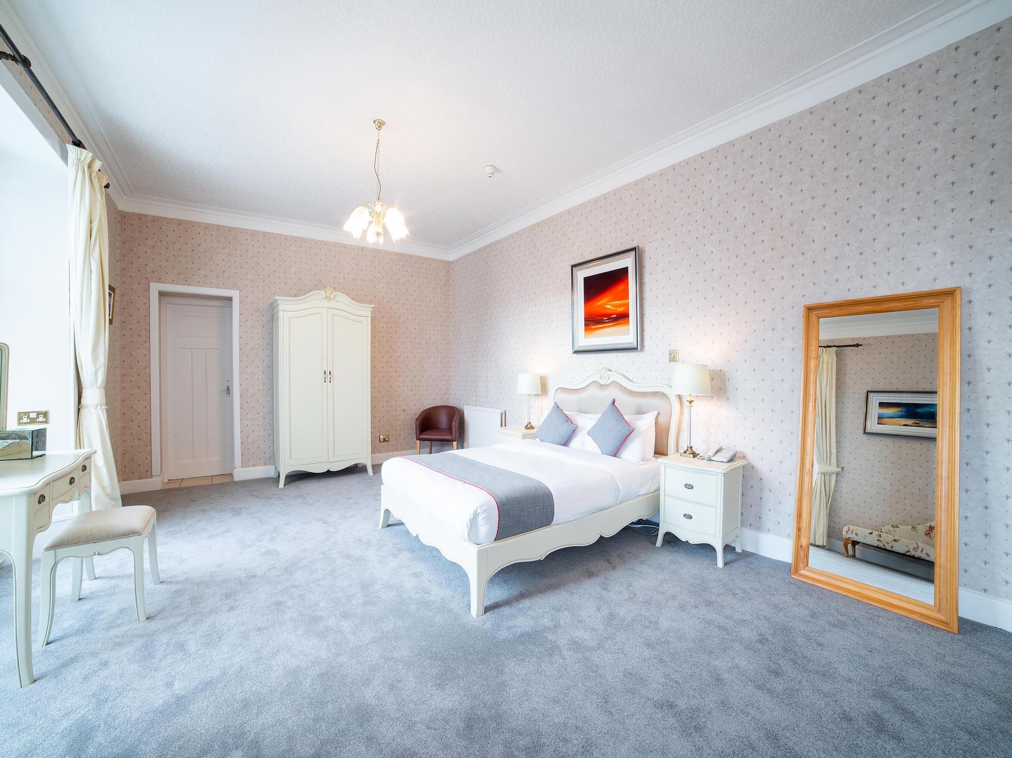 Oyo Douglas 3* Kilmarnock