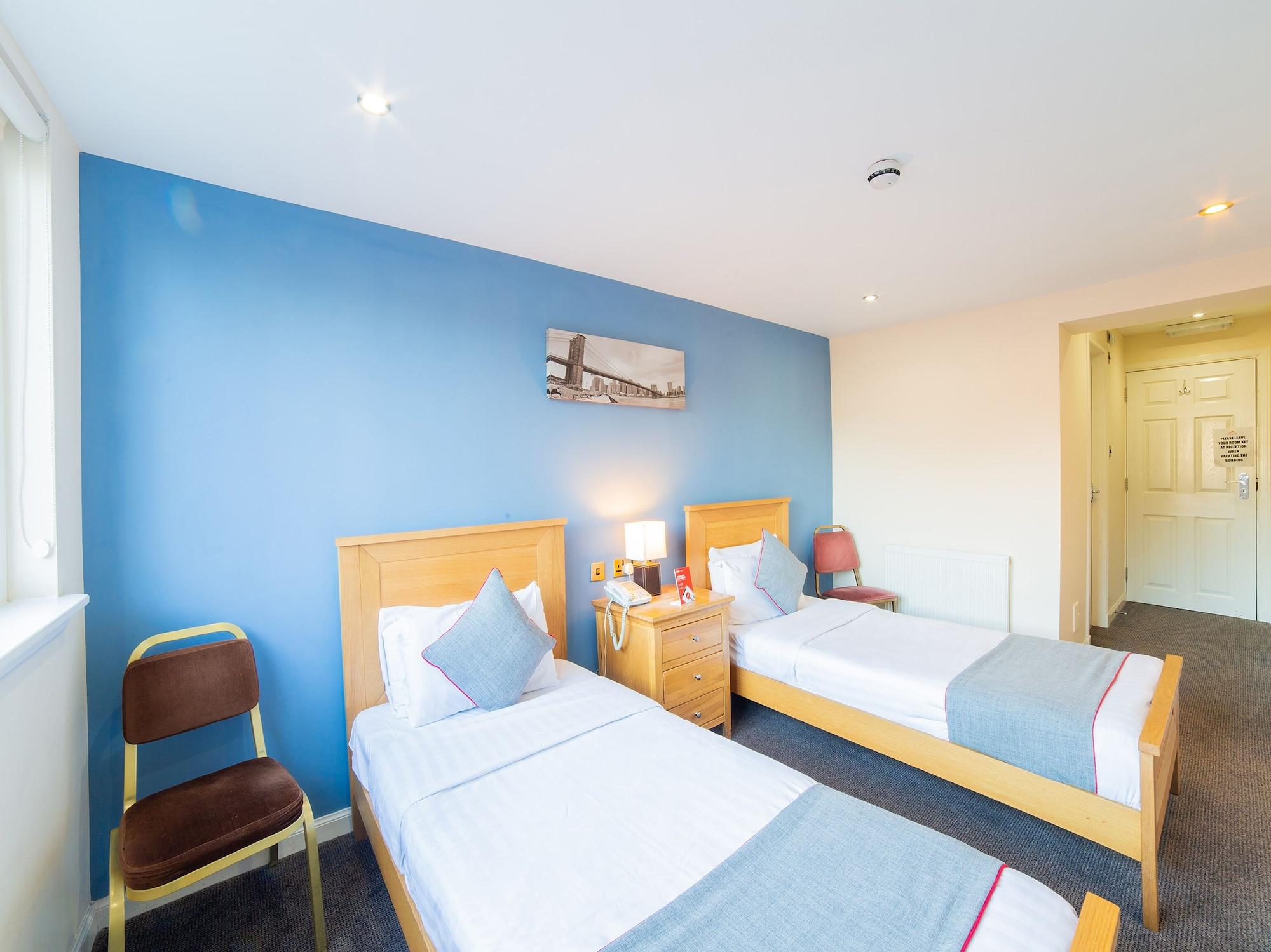 Hotel Oyo Douglas 3*